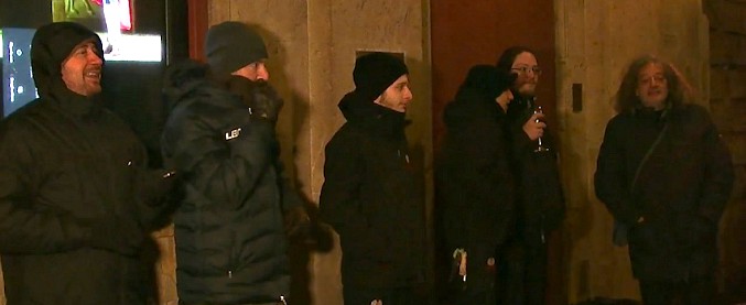 Copertina di Livorno, Lega organizza comizio a teatro. Lavoratori scioperano per protesta: “Candidato xenofobo e omofobo”