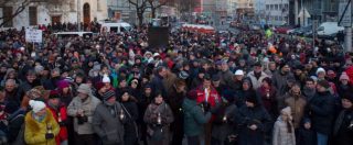Copertina di Slovacchia, giornalista ucciso – Cortei e fiaccolate. L’opposizione chiede le dimissioni del ministro dell’Interno
