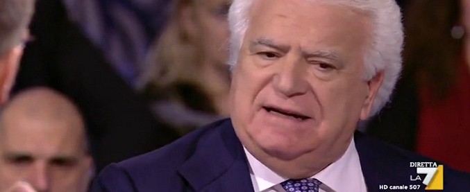 Copertina di Elezioni, Verdini: “Voto Berlusconi al Senato e Renzi alla Camera, deve risorgere il Nazareno”