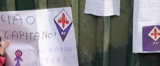 Copertina di Firenze piange Davide Astori, il saluto dei tifosi: “Non ci sono parole. Un ragazzo solare”