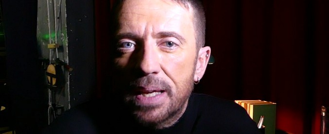 Copertina di Renzusconi, Scanzi: “Le persone si sentono sole. Hanno bisogno che qualcuno dica le stesse cose che pensano loro”