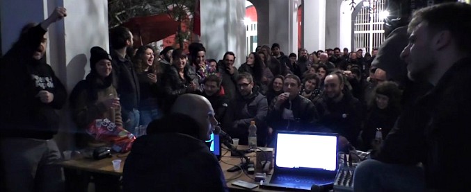 Copertina di Elezioni, la notte elettorale di Potere al popolo al centro sociale Ex-Opg: “Abbiamo fatto un miracolo, progetto continua”