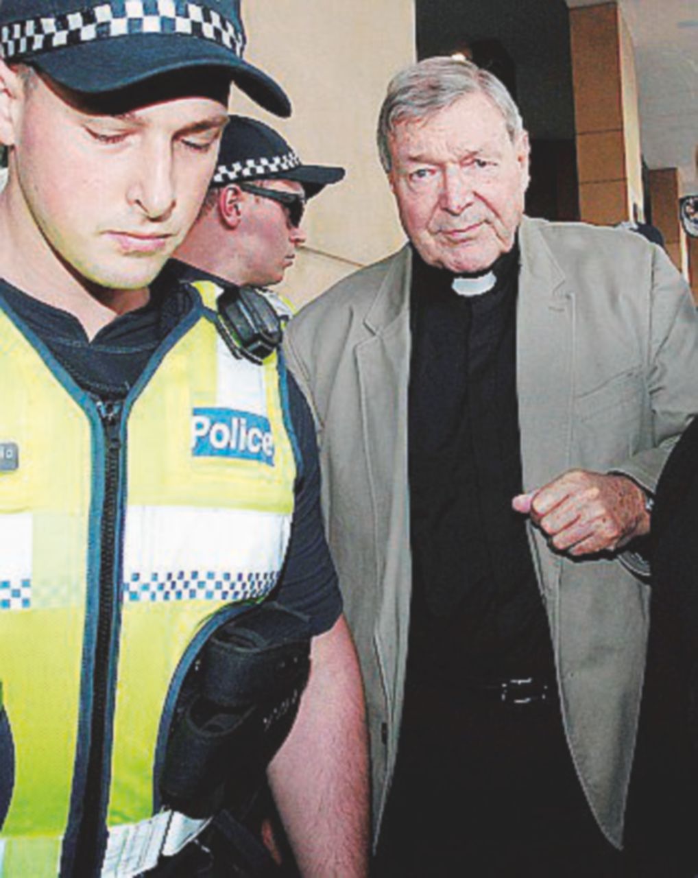 Pell e gli abusi sessuali: un mese per decidere se fargli il processo