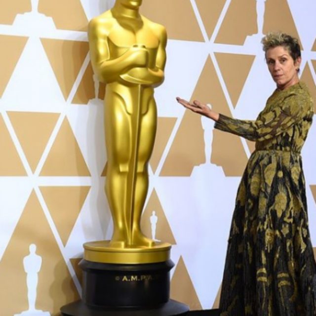 Oscar 2018, chi è il ladro della statuetta di Frances McDormand ‘beccato’ dopo pochi minuti (VIDEO)