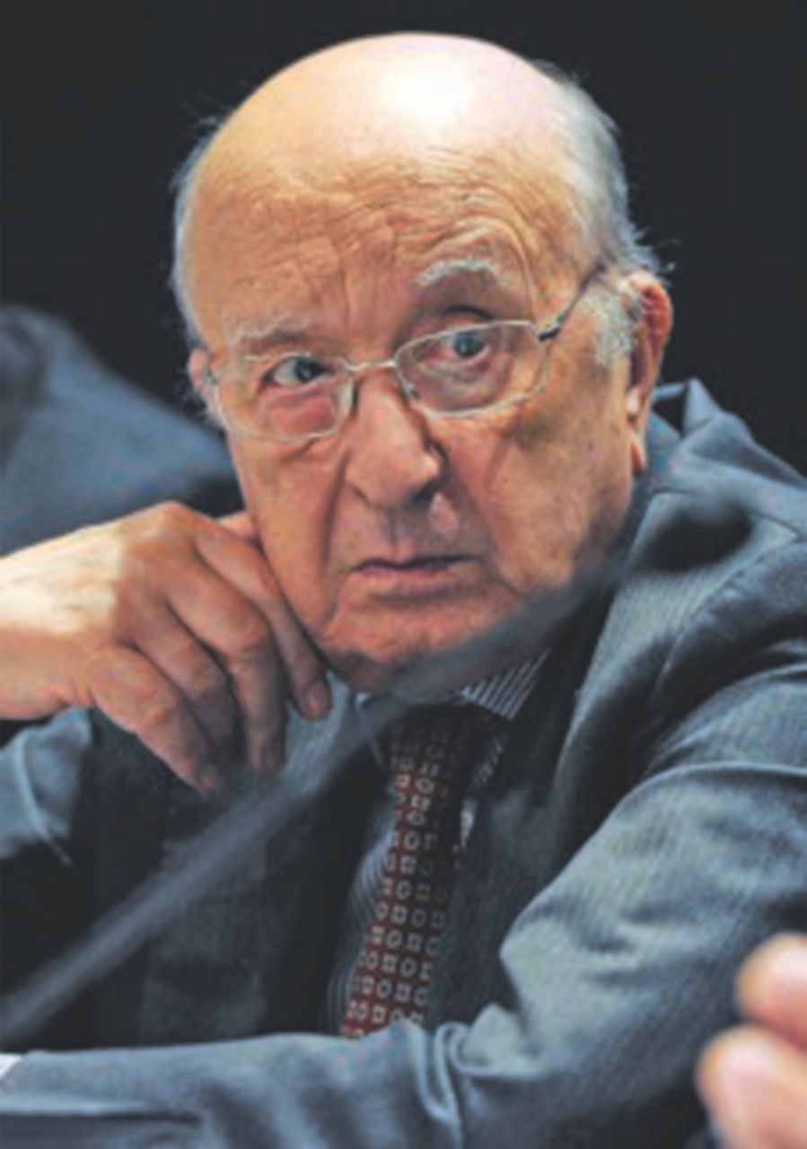 Sentito De Mita sugli affari della onlus di sua moglie