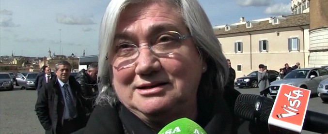 Copertina di Elezioni, Bindi: “Poche donne elette? Colpa anche loro che si sono prestate al giochetto delle pluricandidature”