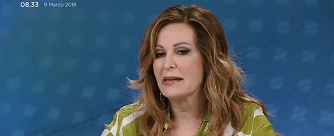 Copertina di Santanchè (FdI): “Di Maio schizofrenico, vuole governare a tutti i costi per il vincolo di mandato. Ora o mai più!”