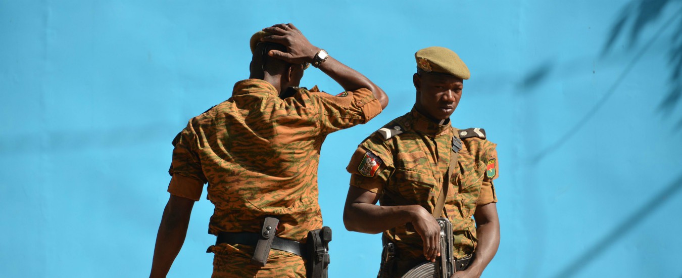 Copertina di Venditori di sabbia a buon mercato nel Sahel