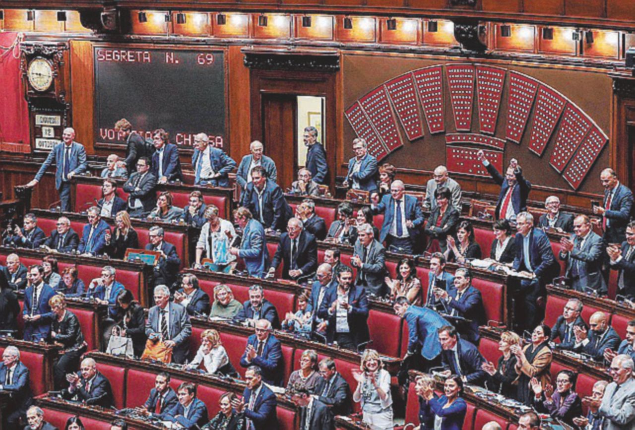 Copertina di Il nuovo Parlamento può far tutto, anche se non c’è un esecutivo