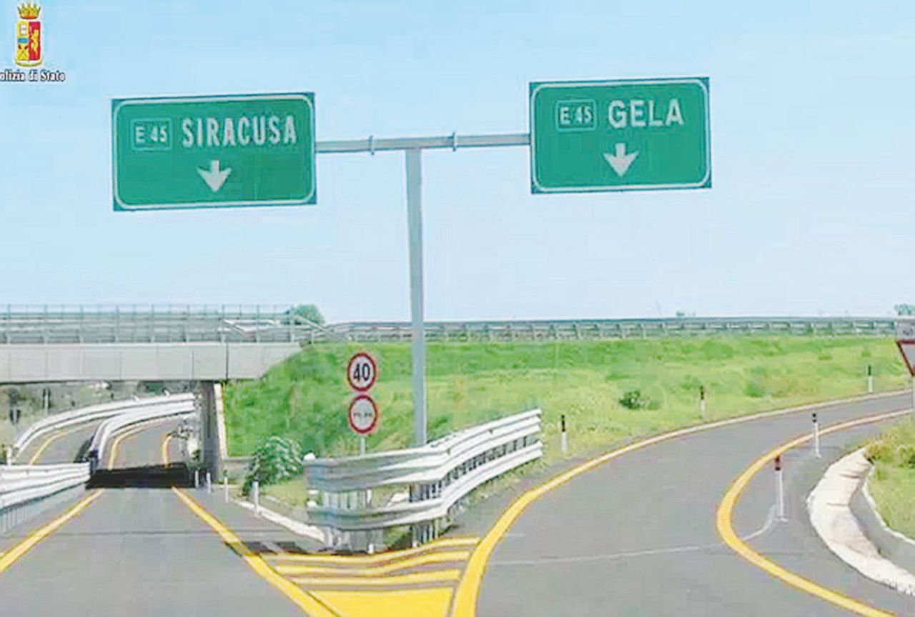 Copertina di “Le tangenti erano alla luce del sole” Arrestato Astaldi