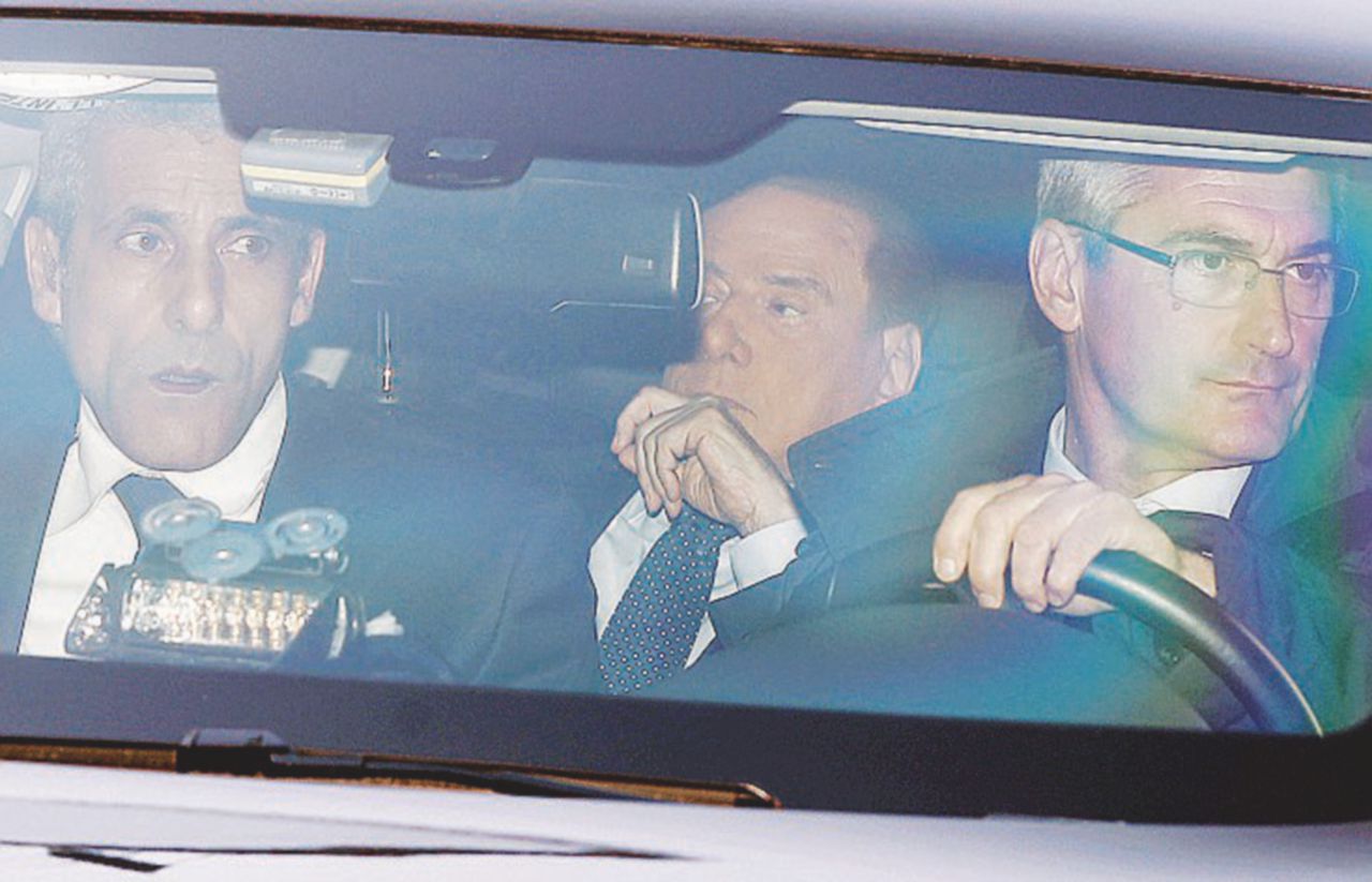 Il terrore di B. per le urne: “Portatemi dei grillini”