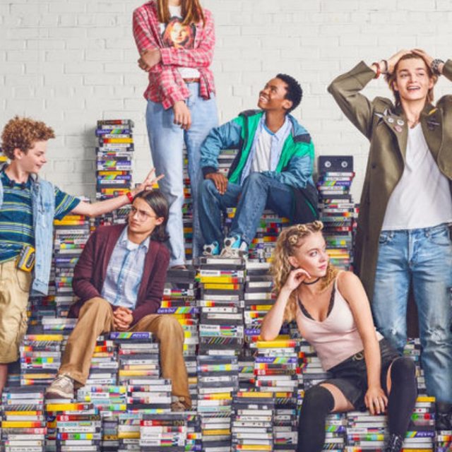 Everything Sucks, la serie di Netflix che piace agli adolescenti: dieci curiosità