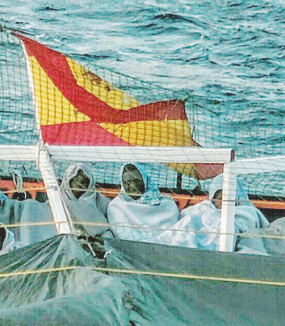 Copertina di Migranti, la nave errante sbarca a Pozzallo