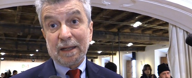 Copertina di Pd, Damiano: “Referendum tra gli iscritti per decidere cosa fare? Non serve, non siamo mica diventati svizzeri”