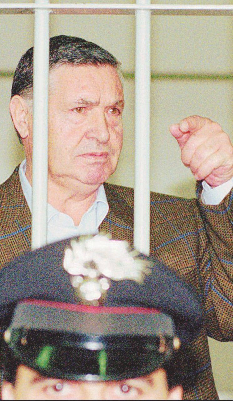 Copertina di “Io il capo dei capi della mafia? Affari miei, non  chiedetemelo”