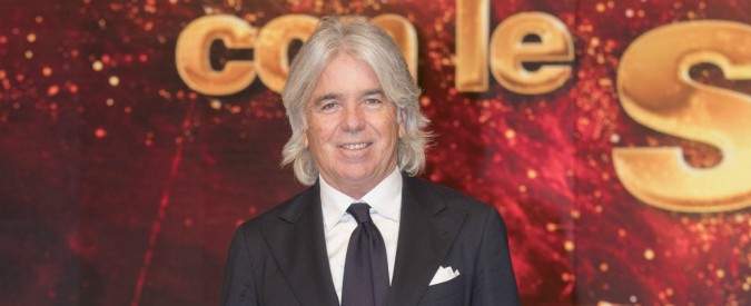 Copertina di Ballando con le Stelle, Zazzaroni non vota la coppia uomo-uomo. Accusato di omofobia spiega la scelta a Radio24