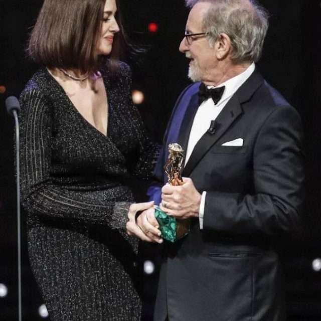 David di Donatello 2018, i vincitori: Napoli protagonista tra Spielberg e il “dissenso comune” delle donne