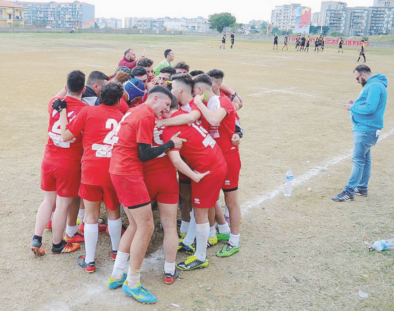 Copertina di I Briganti che salvano i giovani: 250 ragazzi arruolati dal rugby