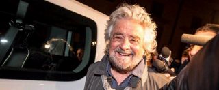 Copertina di Beppe Grillo, la battuta durante il suo show a Roma: “Berlusconi vuole parlare con M5s perché è pieno di figa”