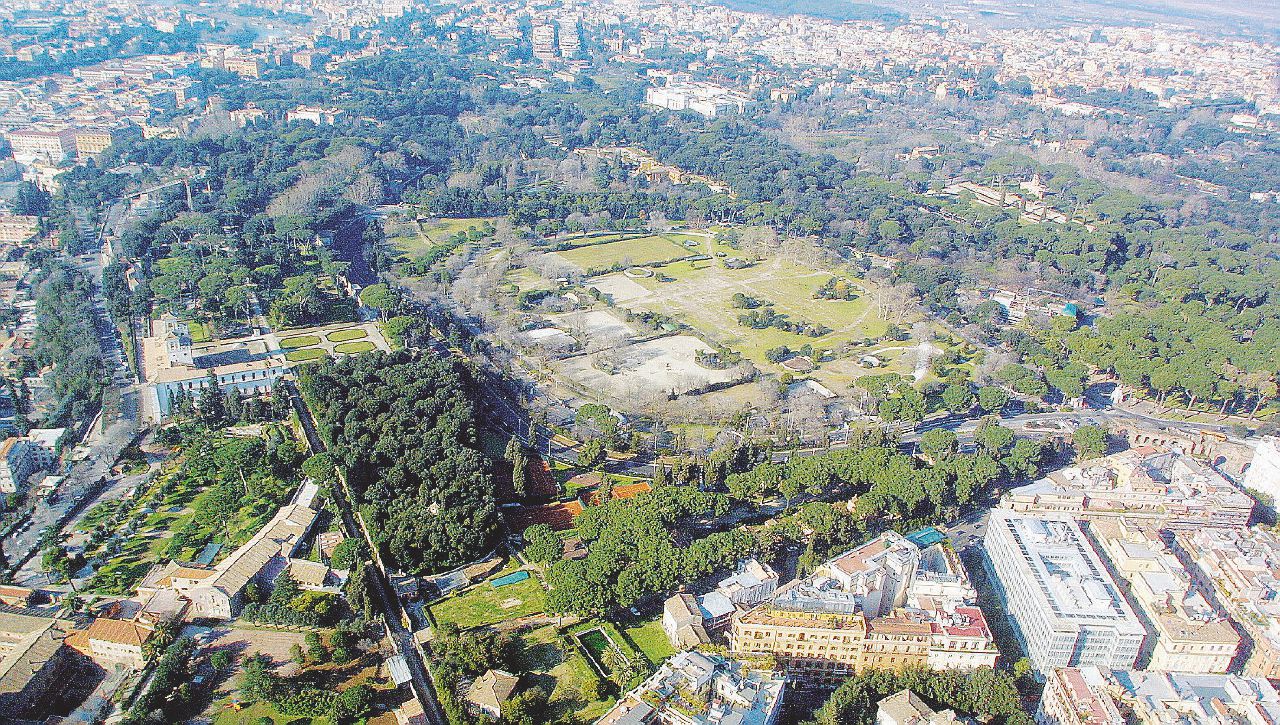 La polemica - Villa Borghese a Roma occupata per le gare ippiche - LaPresse Villa Borghese si dà all’ippica Parco occupato per 4 anni