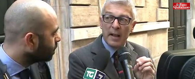 Copertina di Camere, Morra: “M5s rischia di perdere presidenza? Non siamo nati per per prendere, ma per ridare dignità alle istituzioni”