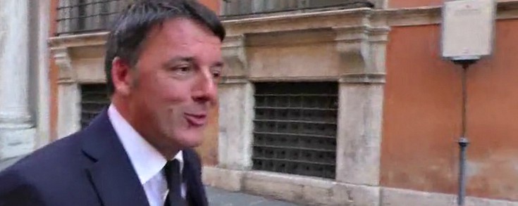 Copertina di Camere, la fuga di Renzi dopo la prima votazione: “Stallo su Romani? Non so niente…”