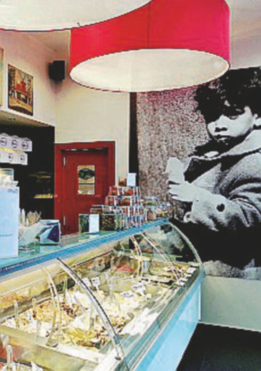 La gelataia non vuol servire il leghista e se ne va: licenziata La gelataia non vuol servire il leghista e se ne va: licenziata