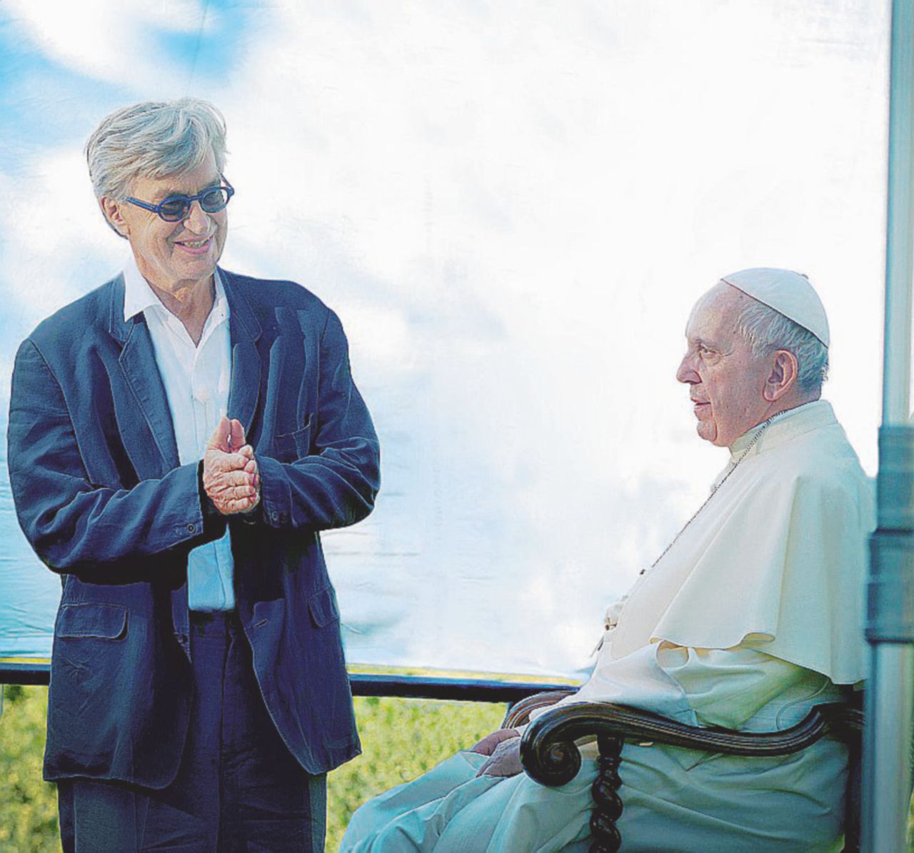 Copertina di Wim Wenders segue Bergoglio: le prime foto del docufilm