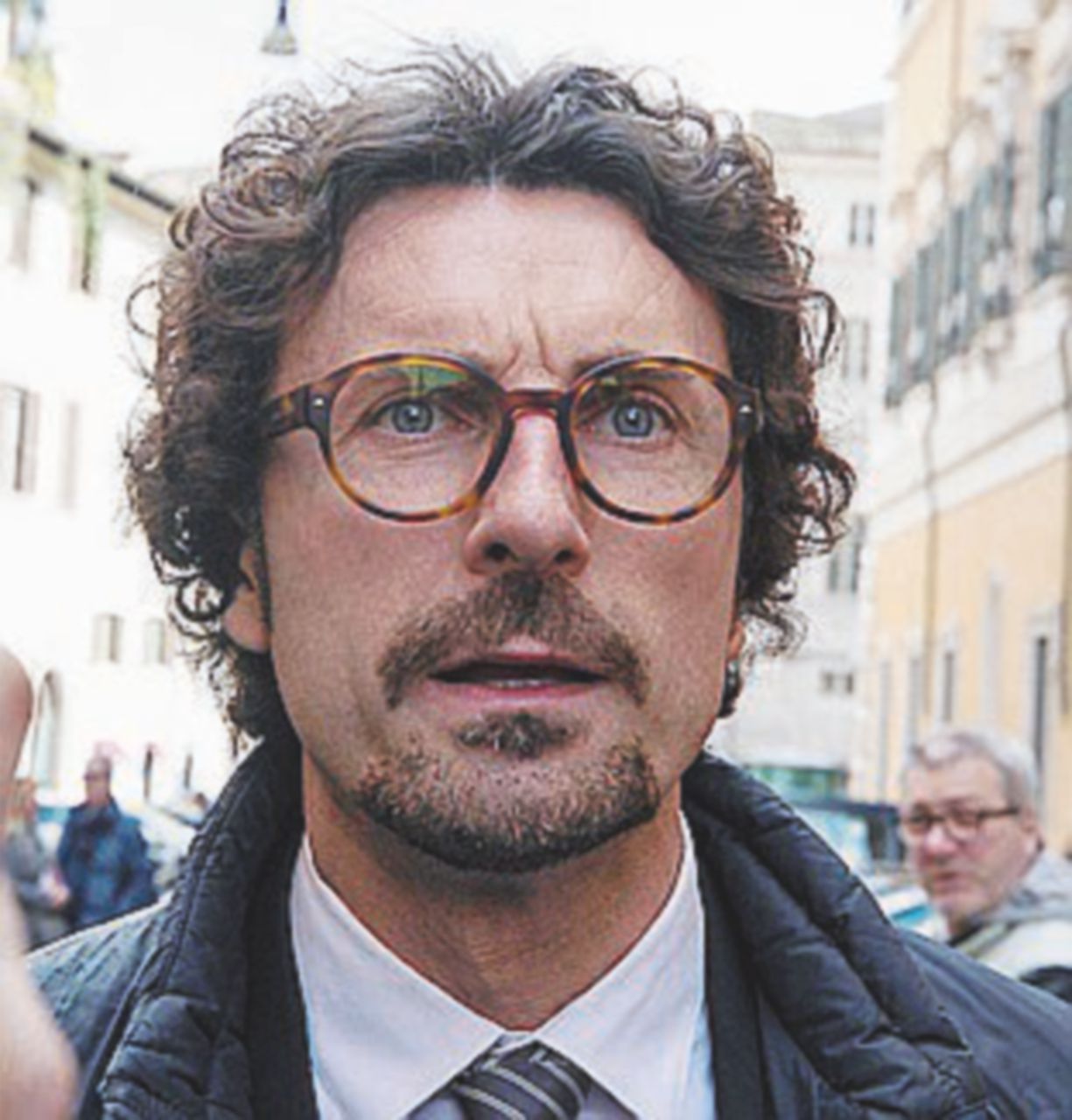 Grillini tra silenzi, imbarazzi e orgoglio: “Si scrive Casellati, si legge Roberto”