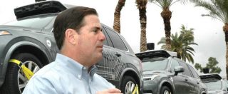 Copertina di Arizona, il governatore mette fine ai test di guida autonoma: “sono un fallimento”. E Uber si ritira anche dalla California
