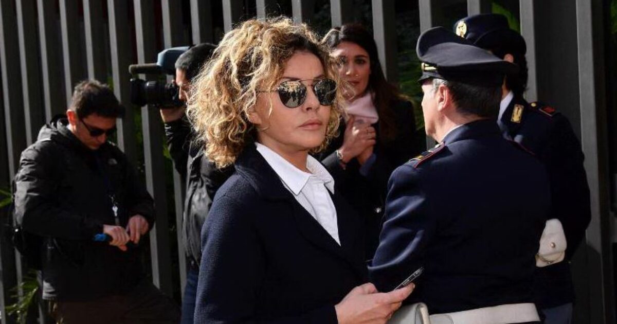 Processo Tarallo, Eva Grimaldi rischia l’accusa di falsa testimonianza e calunnia “per avere sconfessato in aula quanto ha dichiarato nel corso delle indagini”