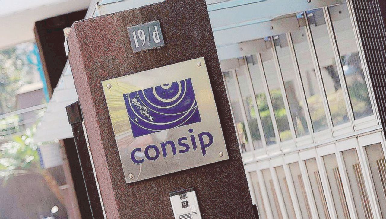 Copertina di Ora è più difficile archiviare le accuse a Tiziano Renzi