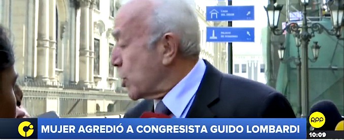 Copertina di Ceffone al politico arrogante. &#8220;Quanti soldi ho? Molti&#8221;. E la signora non lo perdona