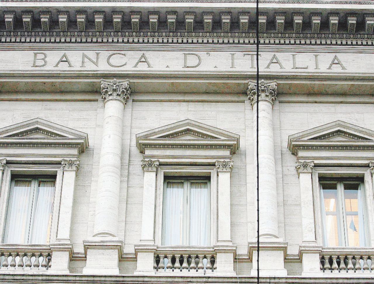 Copertina di Bankitalia, il regalo annuale alle solite banche azioniste