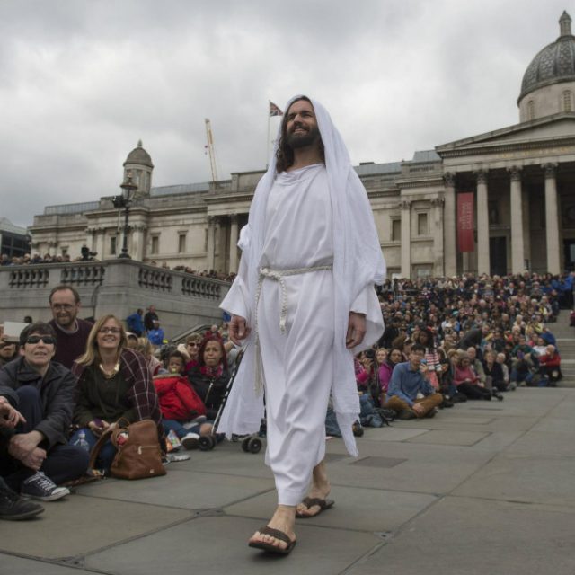Pasqua 2018, chi era Gesù Cristo? E’ risorto davvero? Le risposte tra mito e religione di Igor Sibaldi