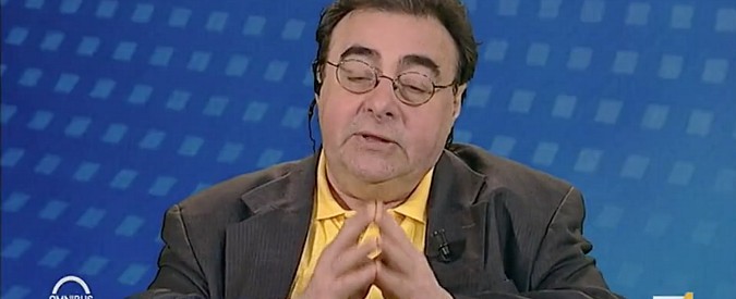 Copertina di Governo, Giannuli tira le orecchie a Di Maio: “Pur di fare il premier sfilerebbe da Oba Oba al suono del Cacao Meravigliao”