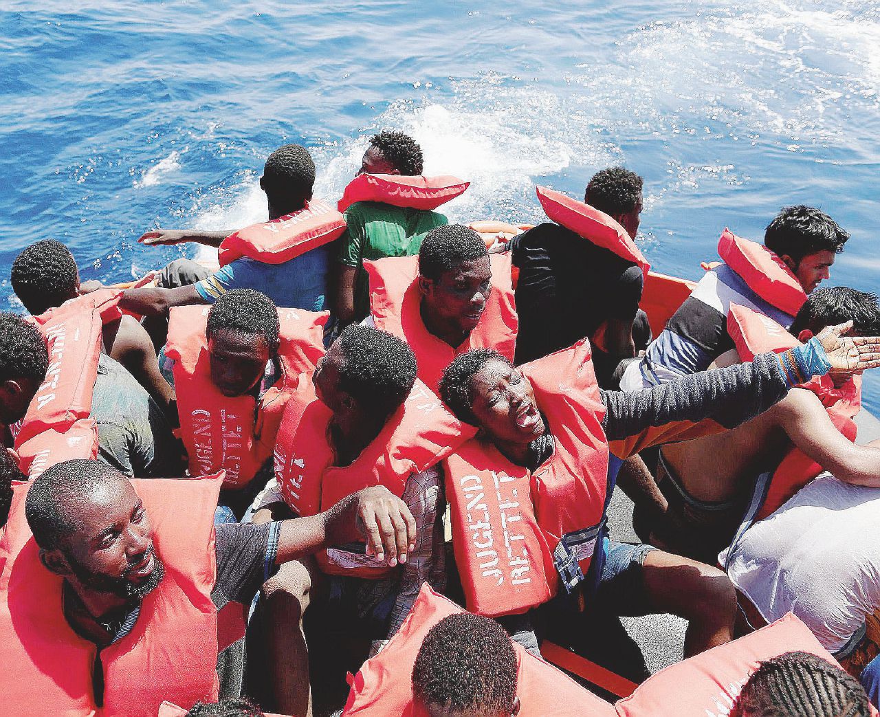 Copertina di Sui migranti decide tutto l’Italia: la Libia non esiste