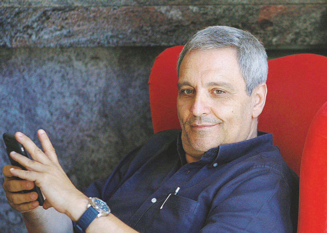 “Chi ha ucciso la sinistra? Renzi le ha dato il colpo di grazia: un delitto premeditato”