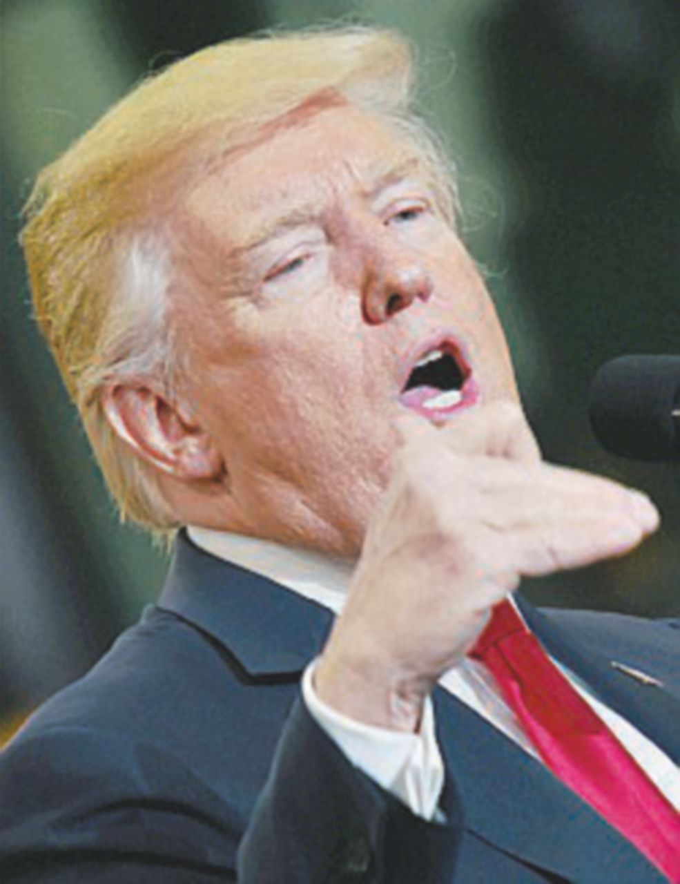 Idea Trump: controlli su Facebook & C. per chi vuole il visto per gli Usa