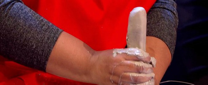 Copertina di Lo show pasquale è “troppo spinto”, l’imbarazzo della Bbc dopo le polemiche del pubblico