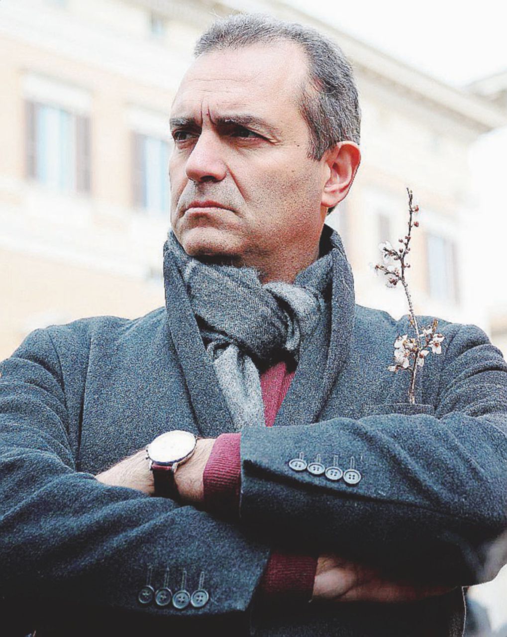 Conti alla mano - Luigi De Magistris, sindaco di Napoli, alle prese con una difficile situazione contabile - LaPresse Napoli in bolletta mette all’asta i gioielli di casa