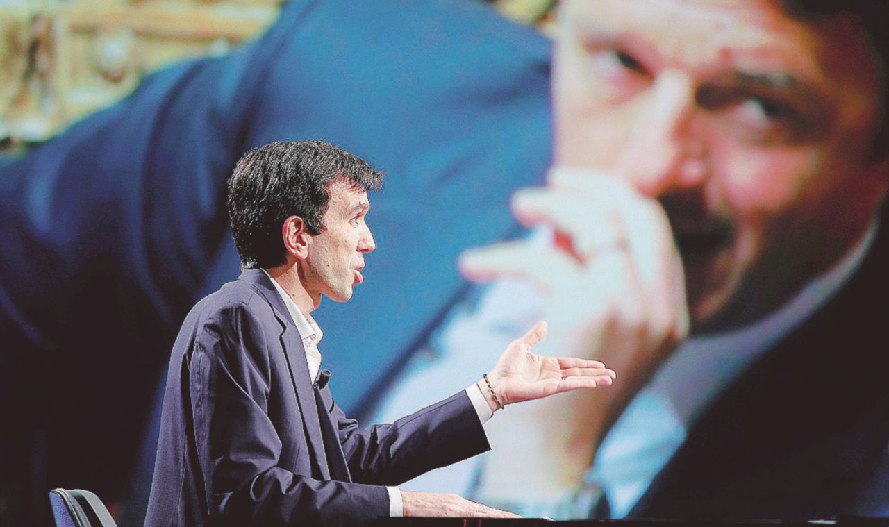 Divisi alla meta - Maurizio Martina e sullo sfondo Matteo Renzi - La Presse Renzi teme Martina: “E se va al Quirinale e dice sì all’esecutivo?”