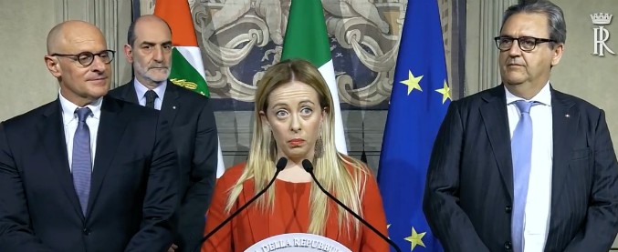 Copertina di Consultazioni, Meloni: “Abbiamo chiesto l’incarico per Salvini a patto che il centrodestra resti compatto”