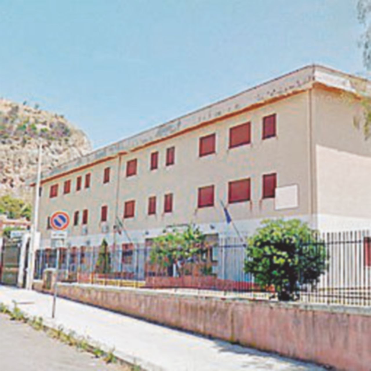 A Palermo e a Torino due prof pestati dai genitori A Palermo e a Torino due prof pestati dai genitori