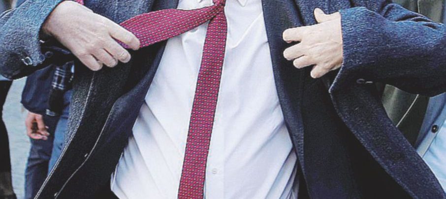Big contro - Andrea Orlando, ministro della Giustizia, all’attacco frontale a Renzi - Ansa Due partiti in un corpo solo: i dem esplodono