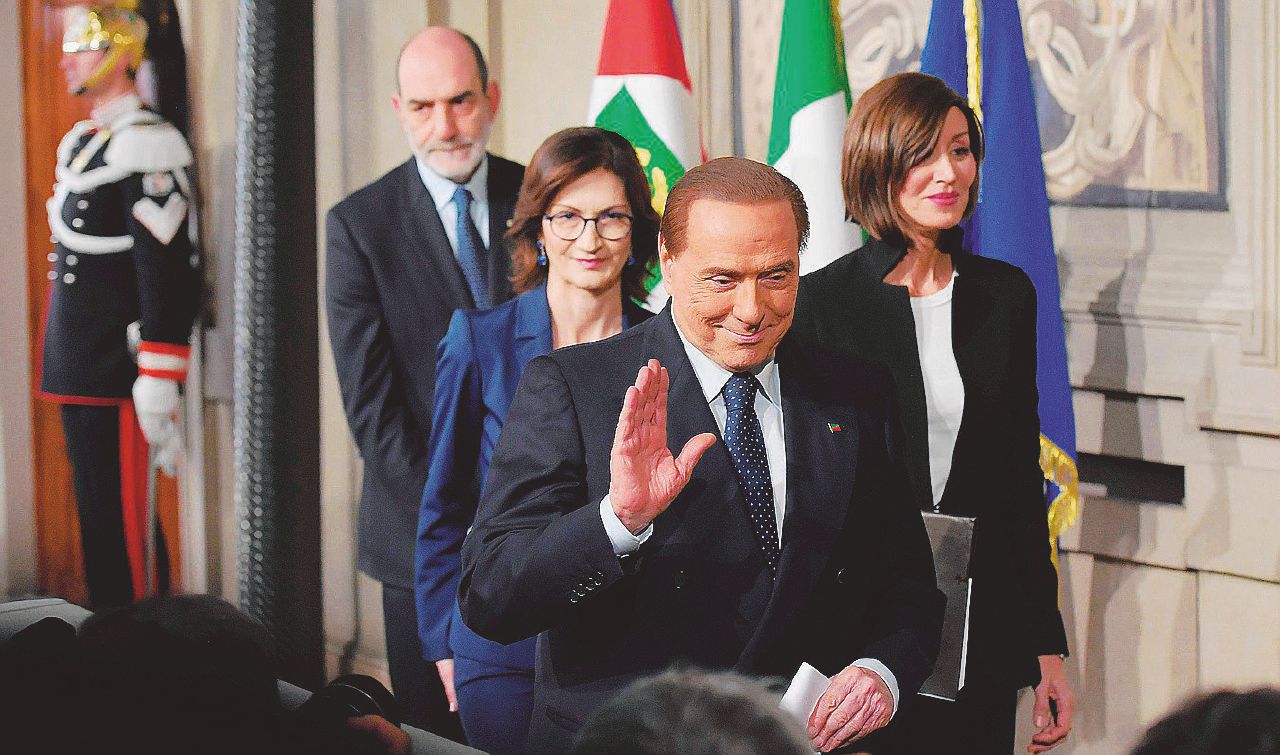 Berlusconi incastra Salvini. Ma la Lega punta al voto Berlusconi incastra Salvini. Ma la Lega punta al voto