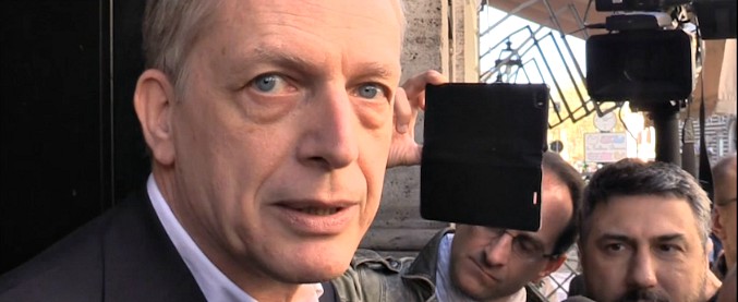 Copertina di Governo, Cuperlo (Pd): “Apertura di Di Maio? Non vedo alcuna svolta. Complicato trovare punti di contatto e condivisione”