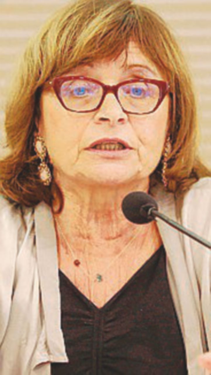 Nadia Urbinati - Accademica, politologa e giornalista L’intesa è possibile, per evitare un accordo Salvini-Di Maio