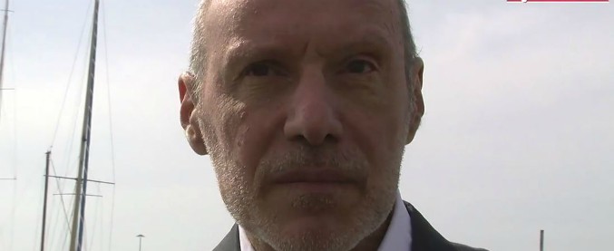 Copertina di Moby Prince, De Falco: “Davanti all’incapacità della Capitaneria, doveva intervenire la Marina. Ma non lo fece”