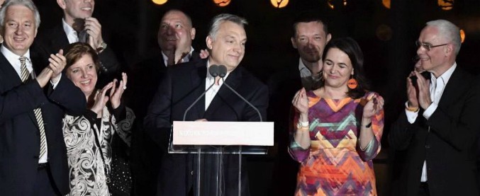 Ungheria, Orban stravince le elezioni con quasi il 50%: il partito ultraconservatore avrà i seggi per cambiare la costituzione